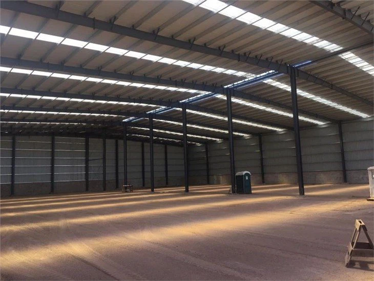 Single storey industrial buildings